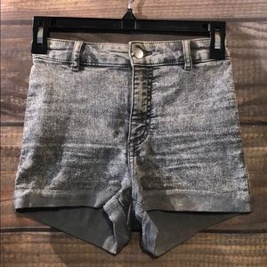HM Divided Grey Wash High Waisted Shorts 2